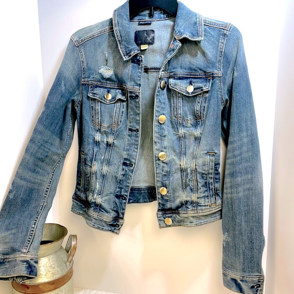 American Eagle super stretch jean jacket, medium